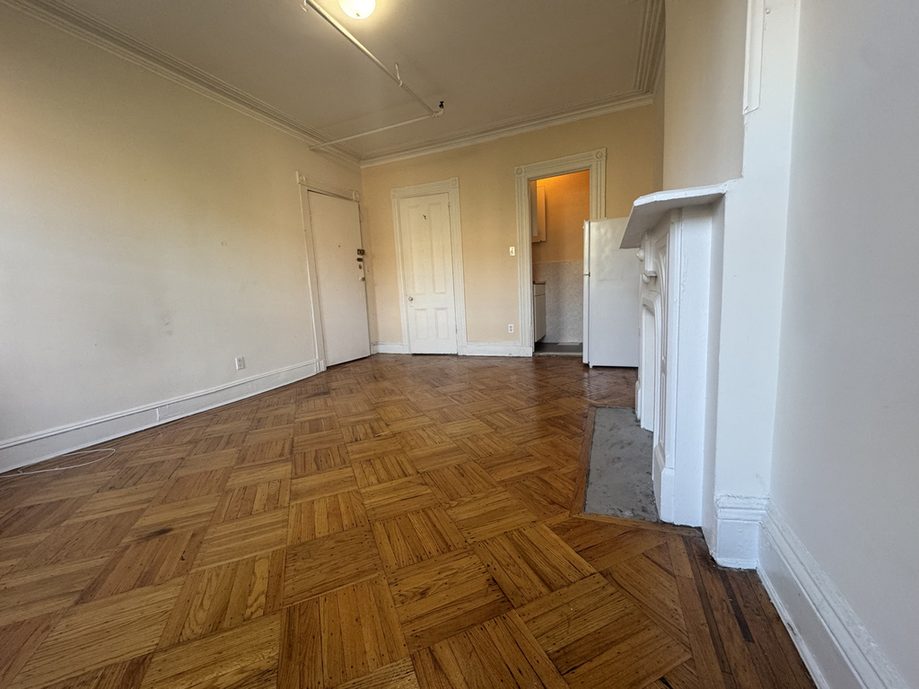 41 Halsey Street - Photo 1