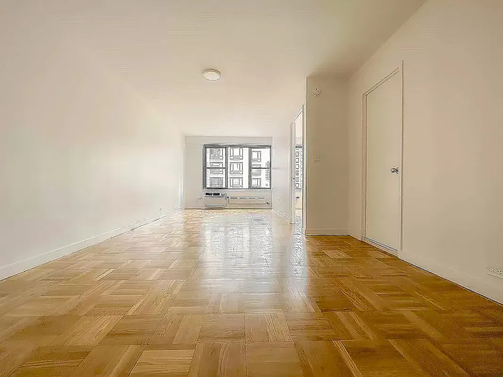 145 4th Avenue - Photo 2
