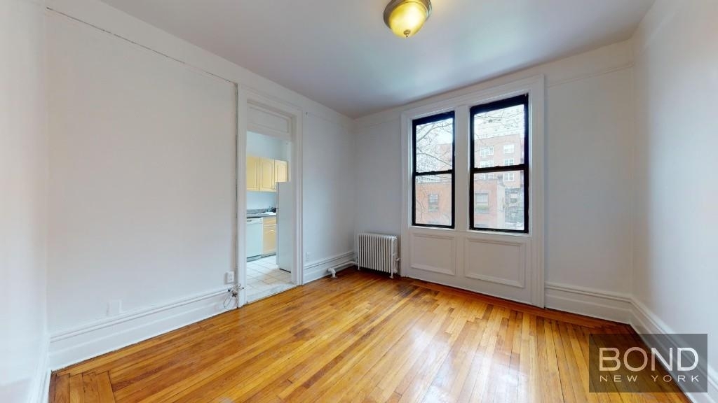 West 11th Street - Photo 2