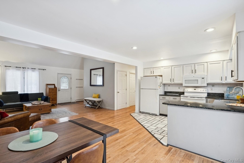 12 Hildreth Road - Photo 3