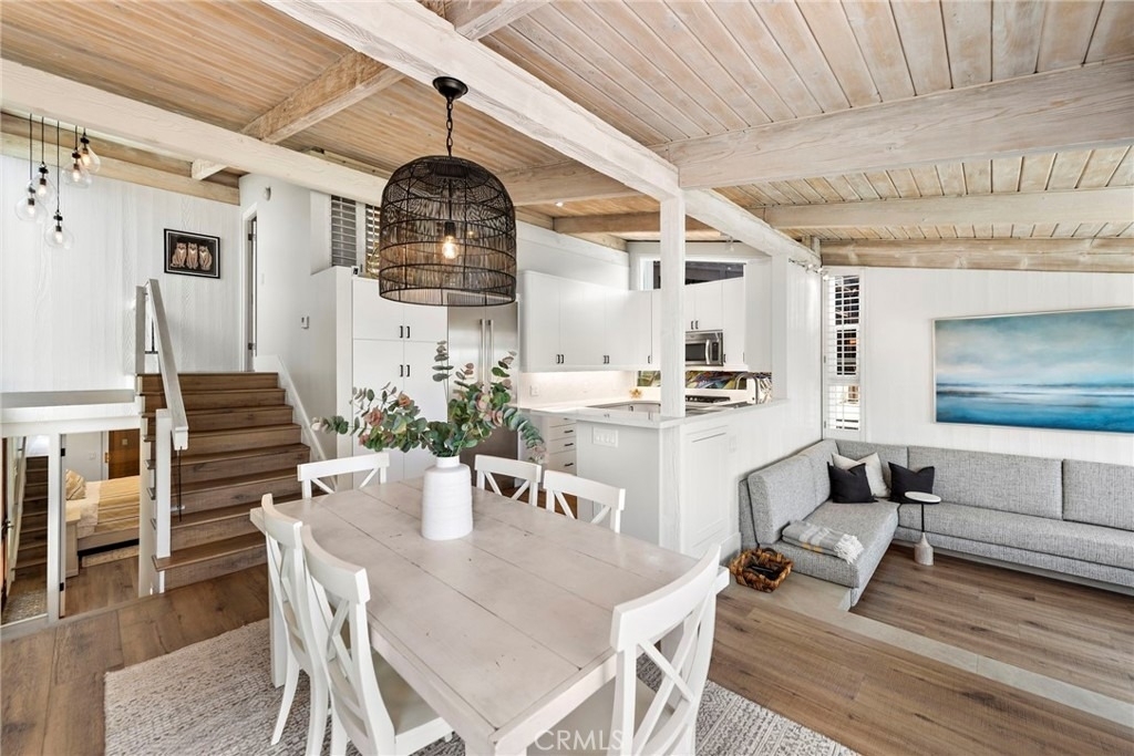 201 Nyes Place - Photo 8