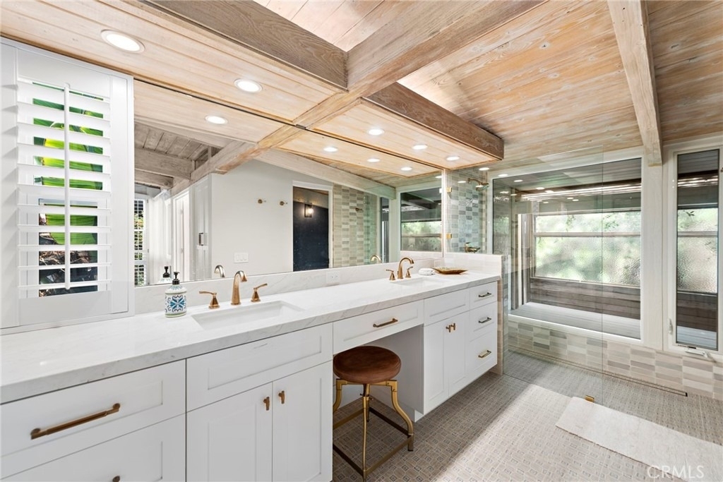 201 Nyes Place - Photo 13