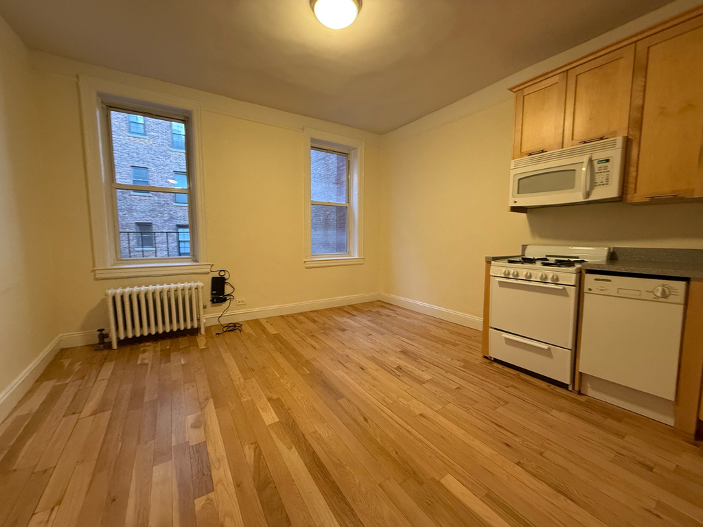 117 East 89th Street - Photo 2