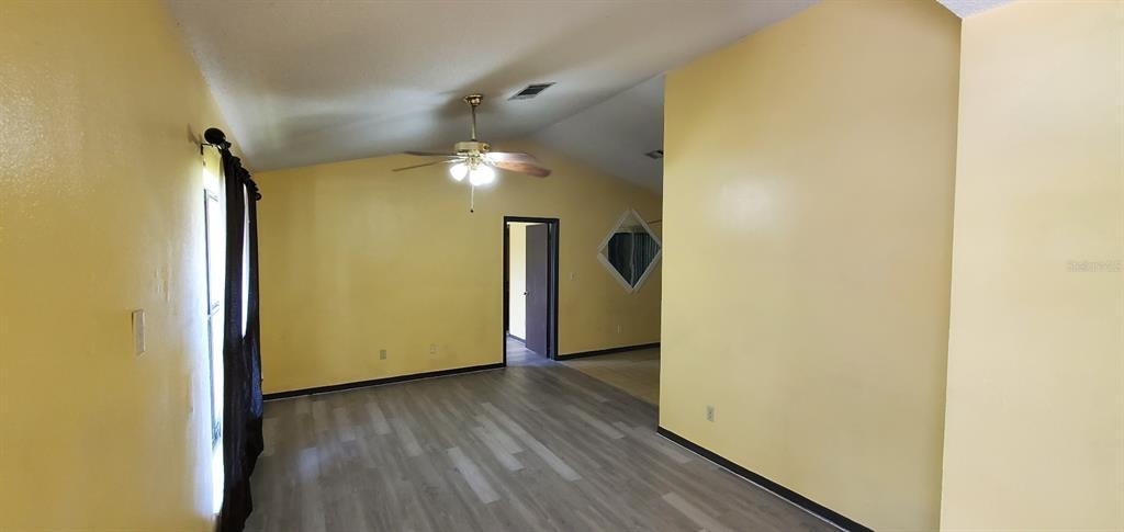 711 Del Rio Way - Photo 3