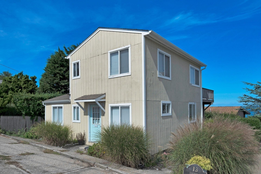 11 Oakhurst Road - Photo 1