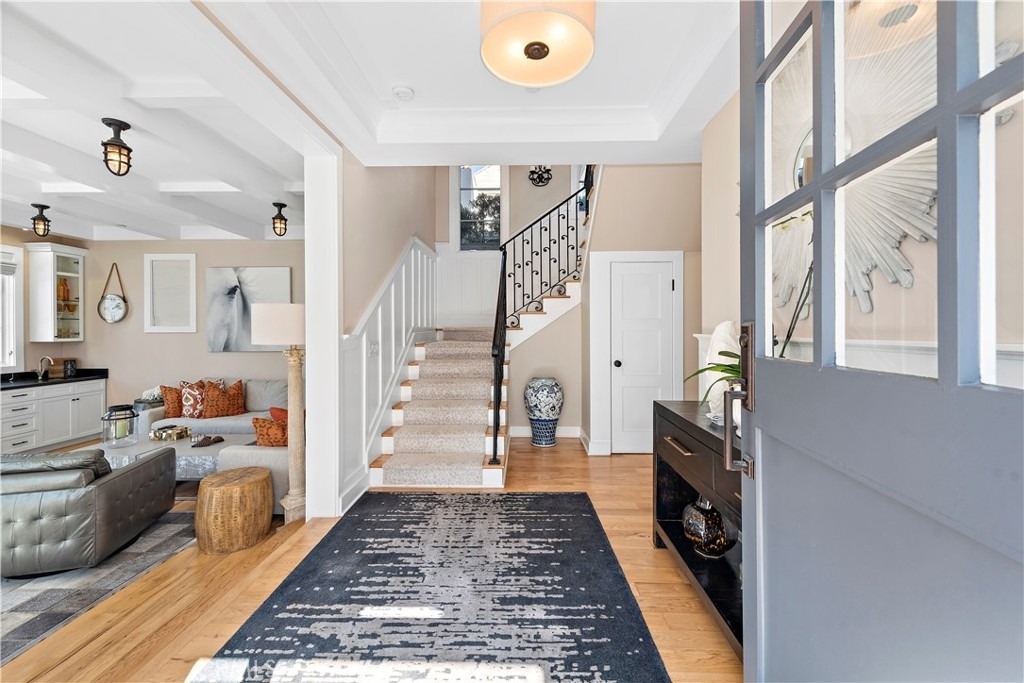 212 Marguerite Avenue - Photo 4