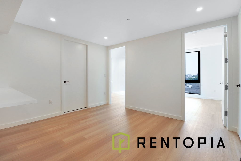 1010 Pacific Street - Photo 5