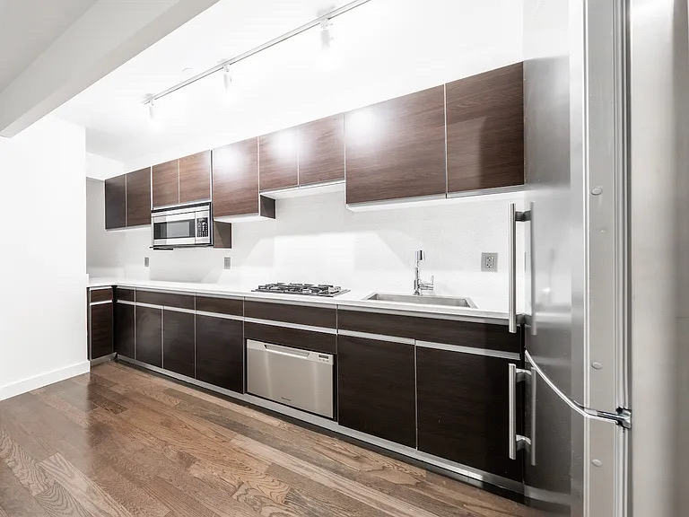 116 John Street - Photo 6