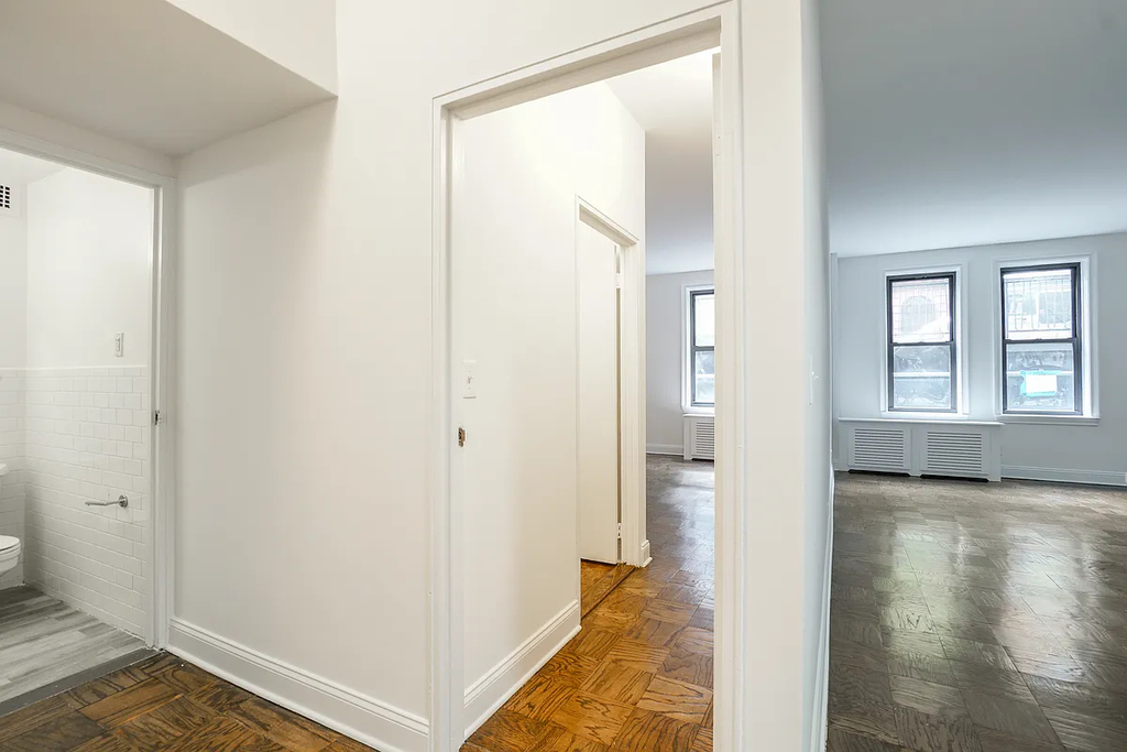West 22nd Street - Prime Chelsea - Photo 2