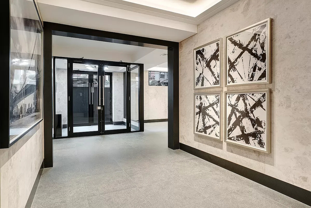 West 22nd Street - Prime Chelsea - Photo 3
