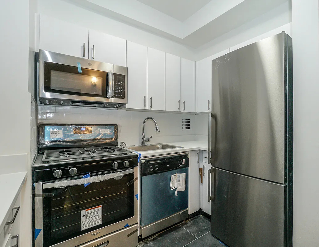 West 22nd Street - Prime Chelsea - Photo 1