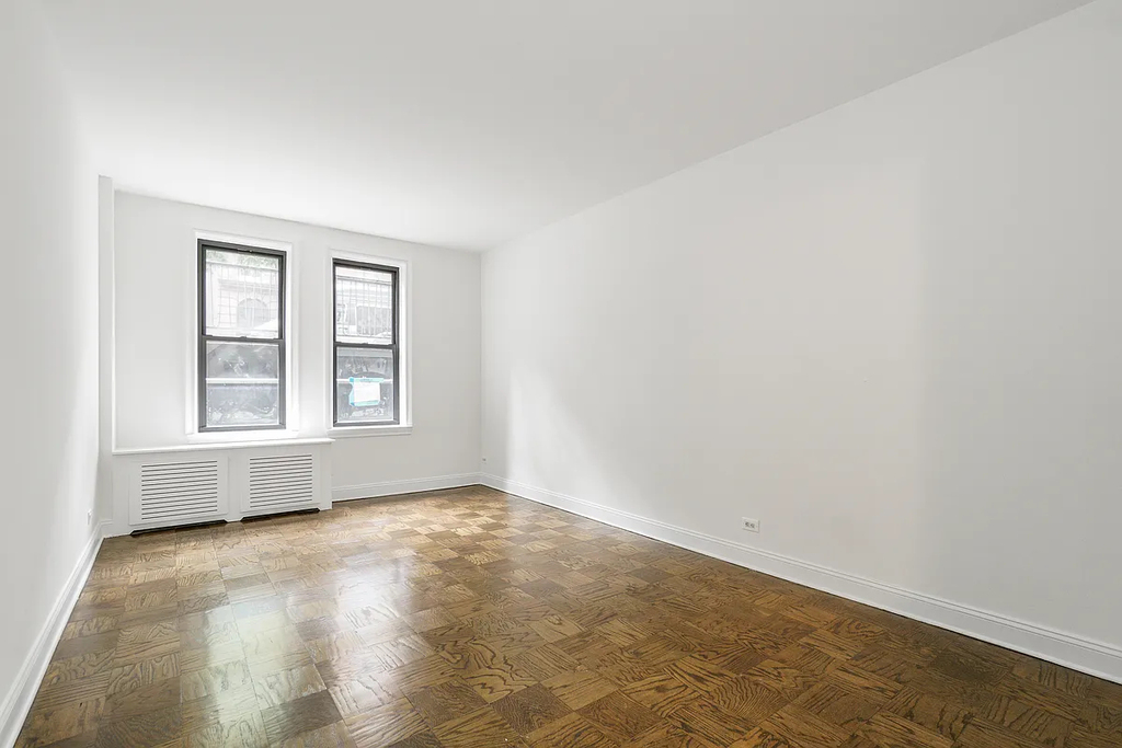 West 22nd Street - Prime Chelsea - Photo 0