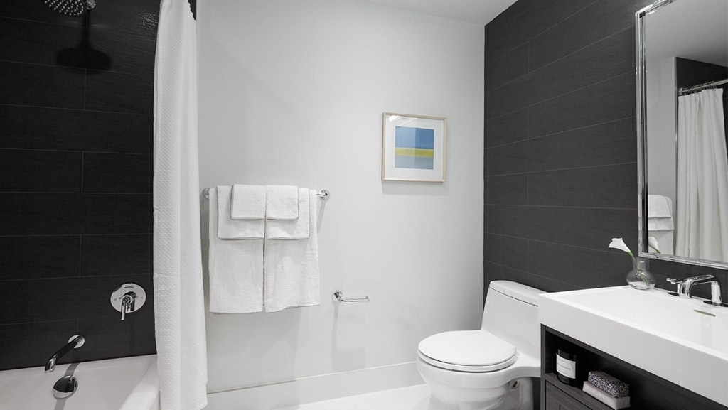555 10th Avenue - Photo 2