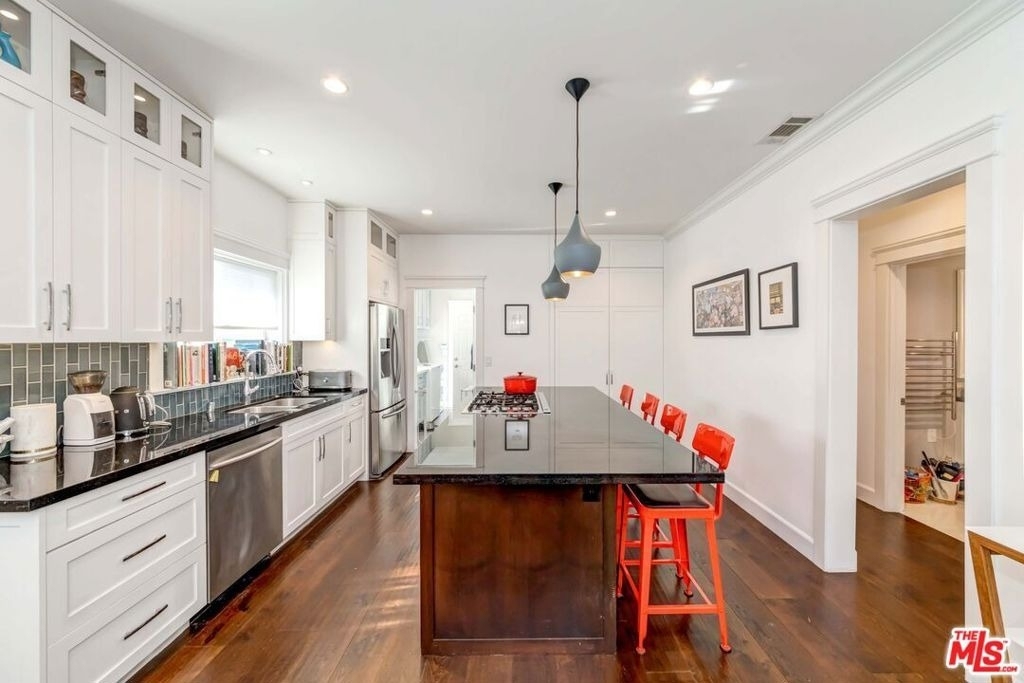 3461 2nd Avenue - Photo 5