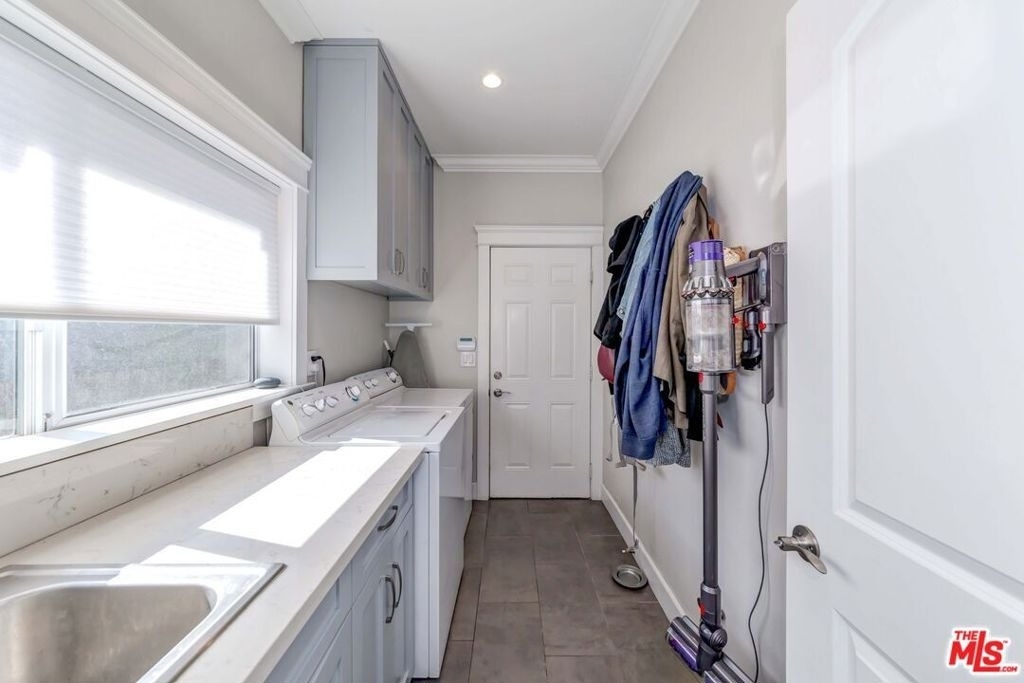 3461 2nd Avenue - Photo 7