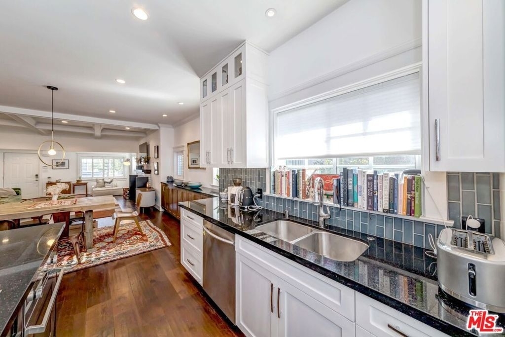 3461 2nd Avenue - Photo 6