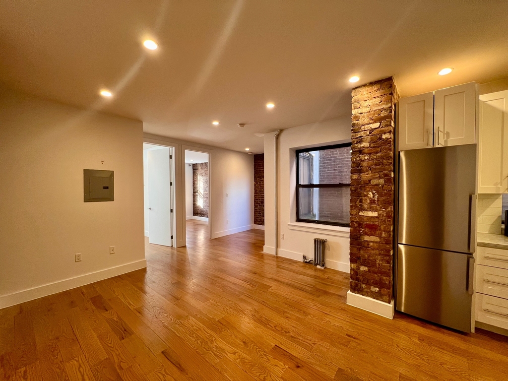 115 Carlton Avenue - Photo 0