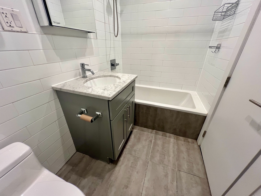 115 Carlton Avenue - Photo 6