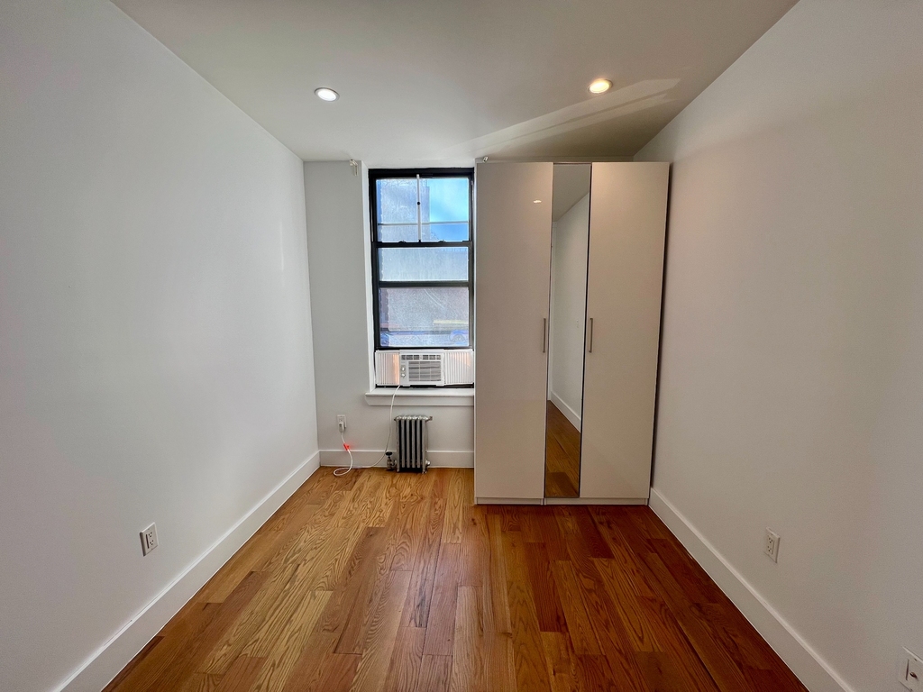 115 Carlton Avenue - Photo 5
