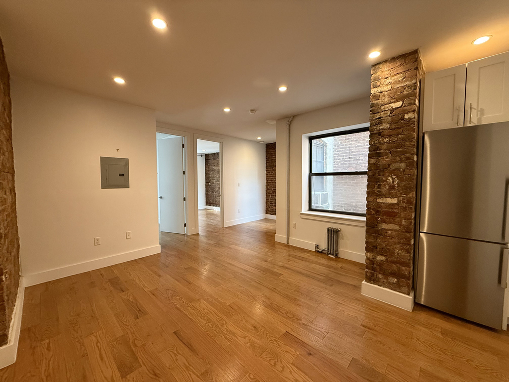 115 Carlton Avenue - Photo 0