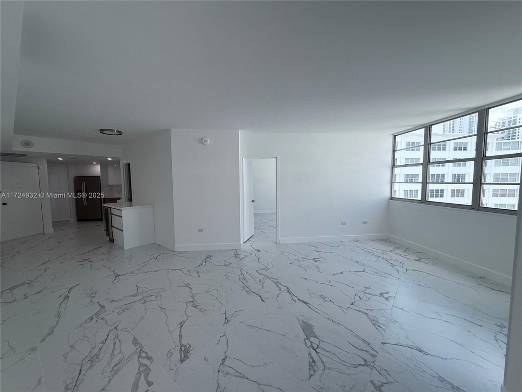 905 Brickell Bay Dr - Photo 19