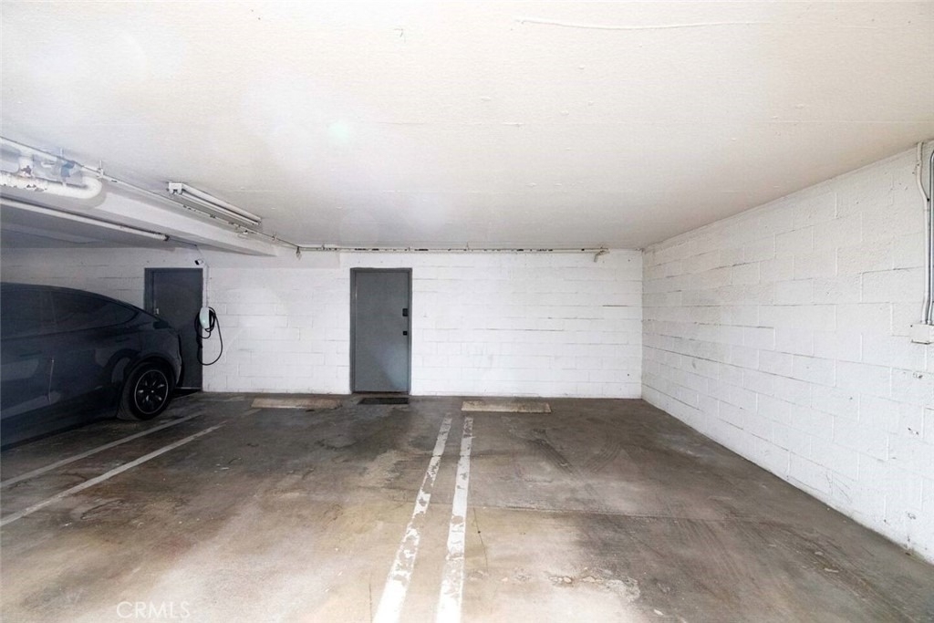 7310 Balboa Boulevard - Photo 48