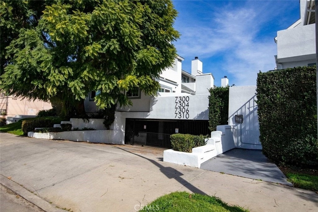 7310 Balboa Boulevard - Photo 61