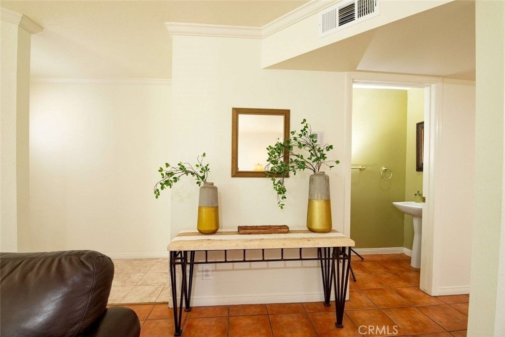7310 Balboa Boulevard - Photo 6