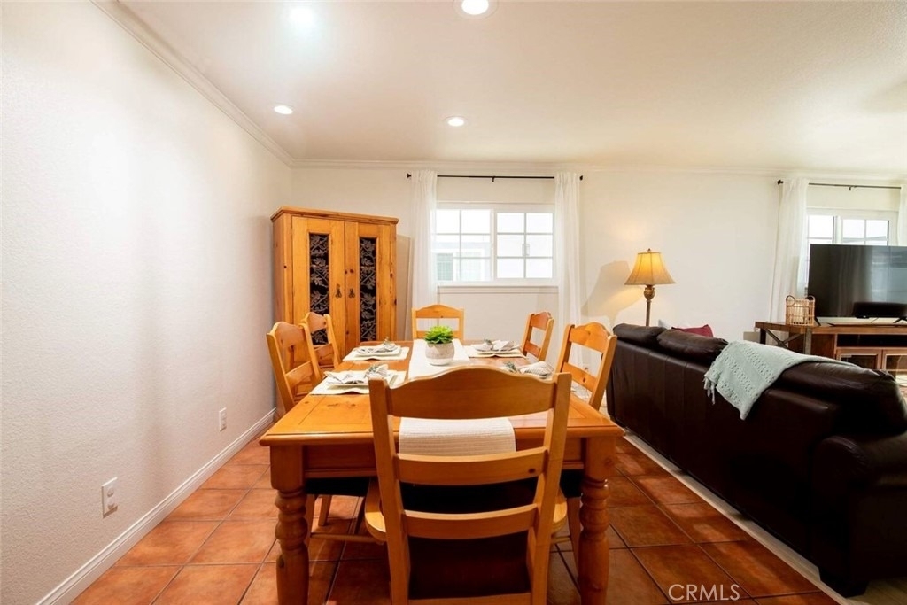 7310 Balboa Boulevard - Photo 10