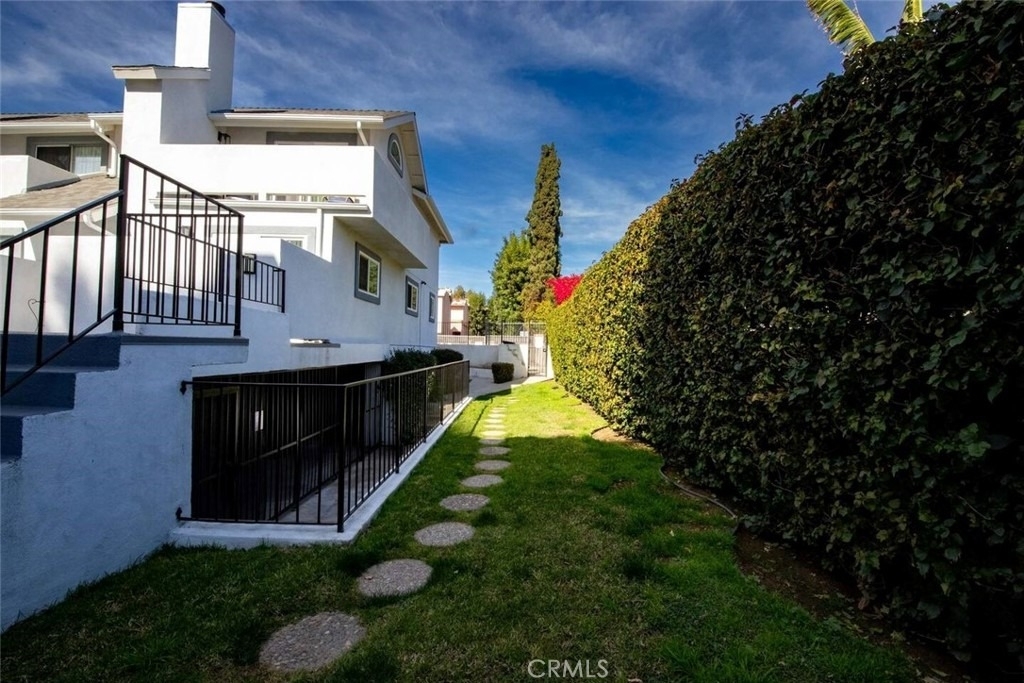 7310 Balboa Boulevard - Photo 53