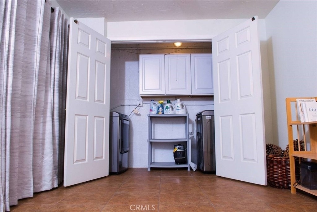 7310 Balboa Boulevard - Photo 46