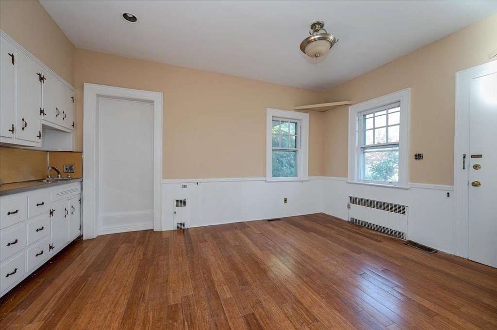 896 Central Avenue - Photo 7