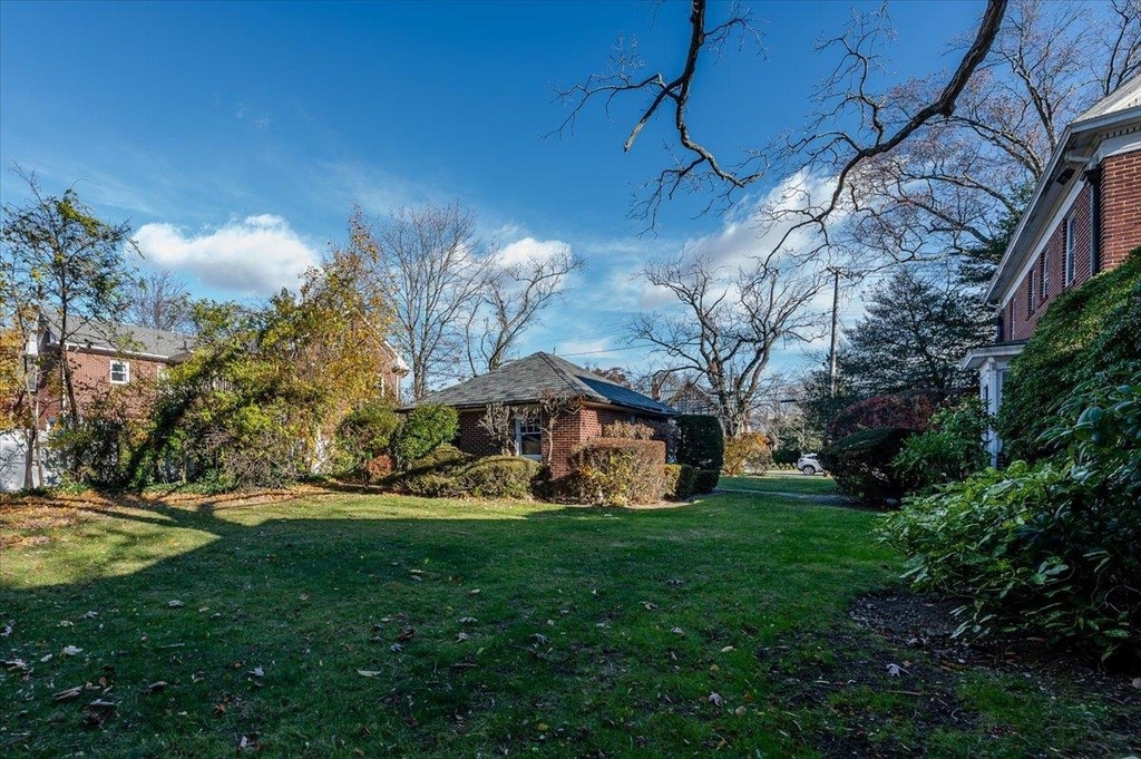 896 Central Avenue - Photo 17