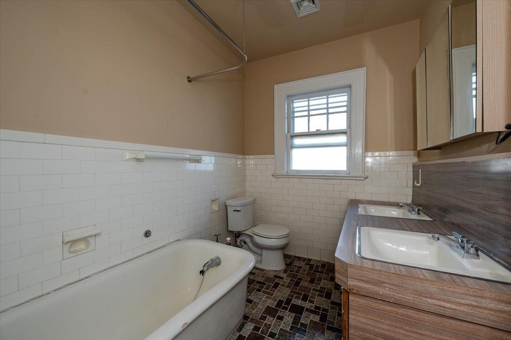 896 Central Avenue - Photo 13