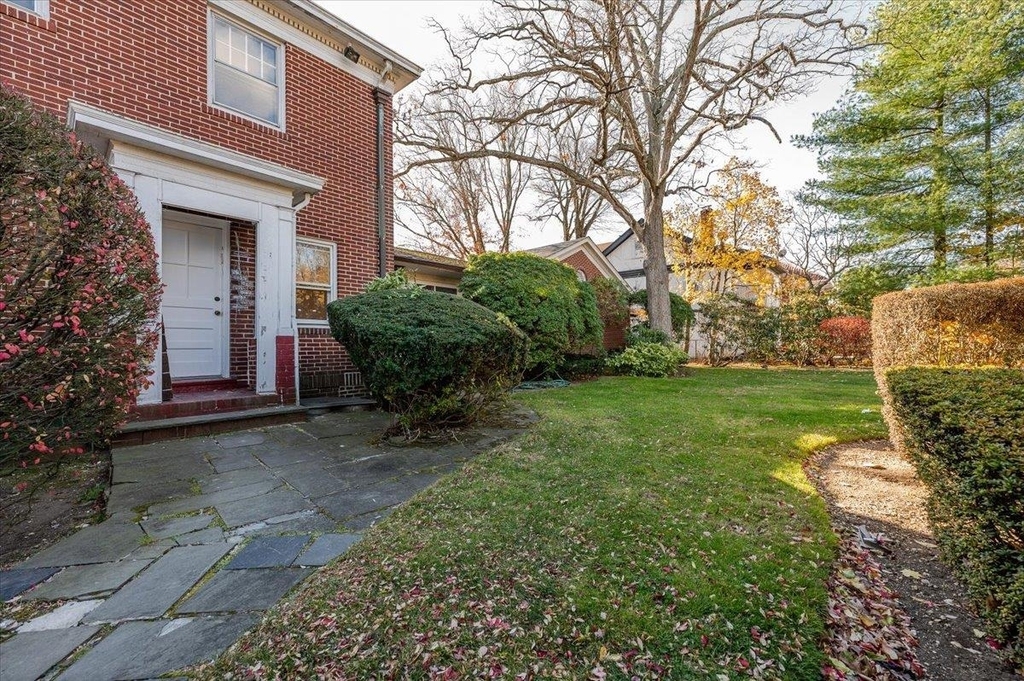 896 Central Avenue - Photo 18