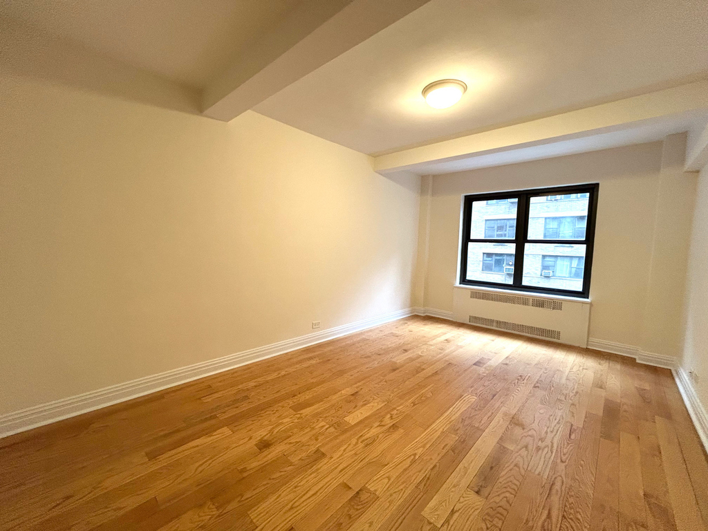 56th & Lexington Ave - Photo 7