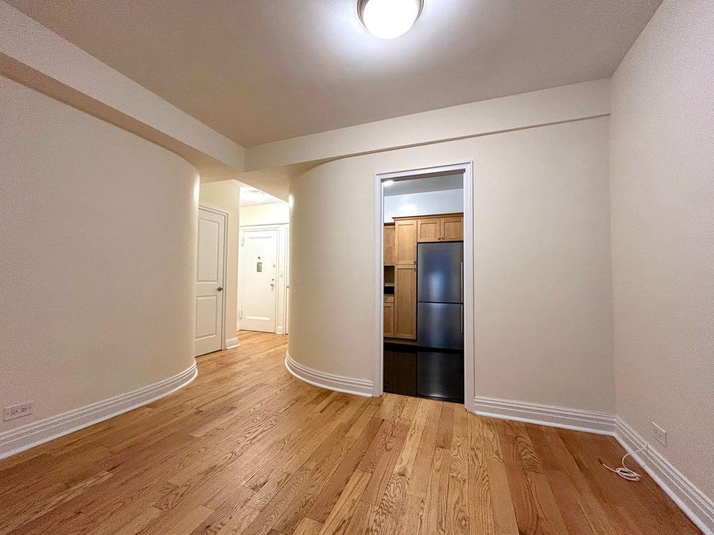 56th & Lexington Ave - Photo 2