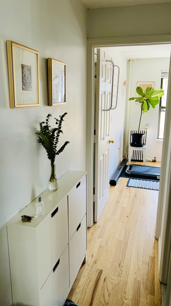 690 Leonard Street - Photo 4