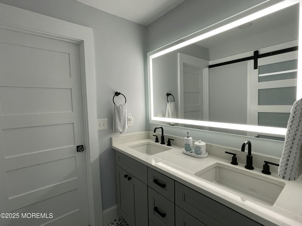 165 Osborne Avenue - Photo 17