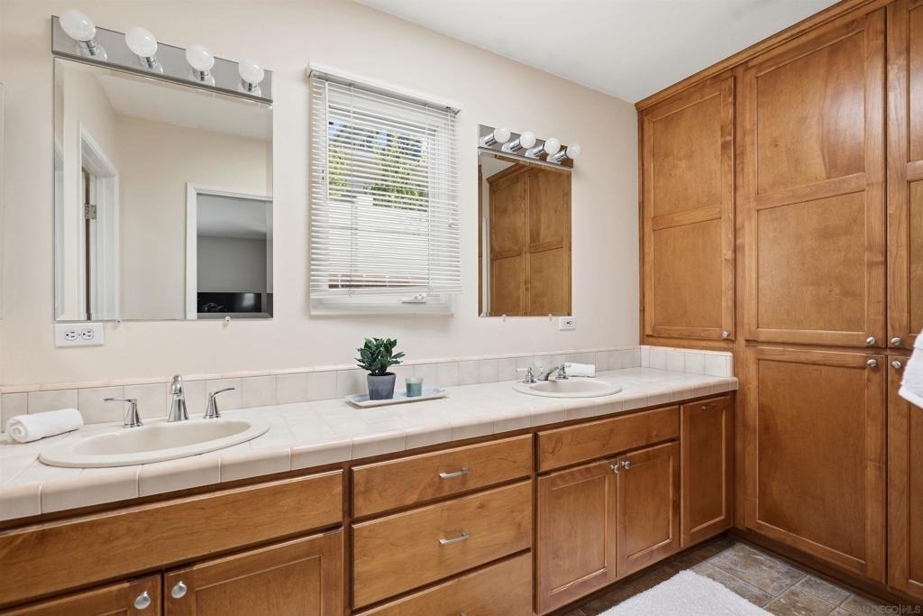 540 Country Club Lane - Photo 31