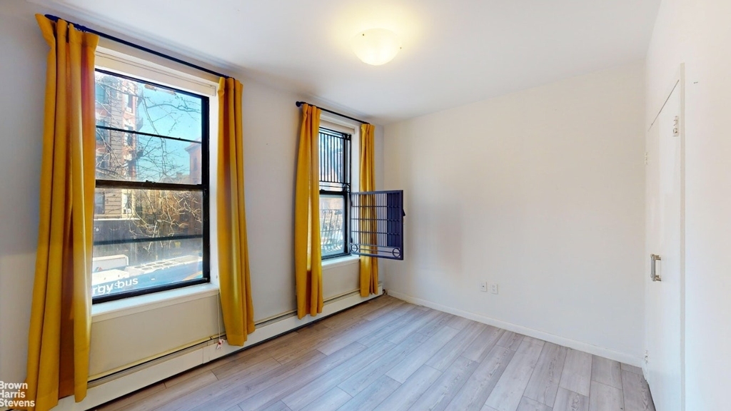 2611 Frederick Douglass Boulevard - Photo 6