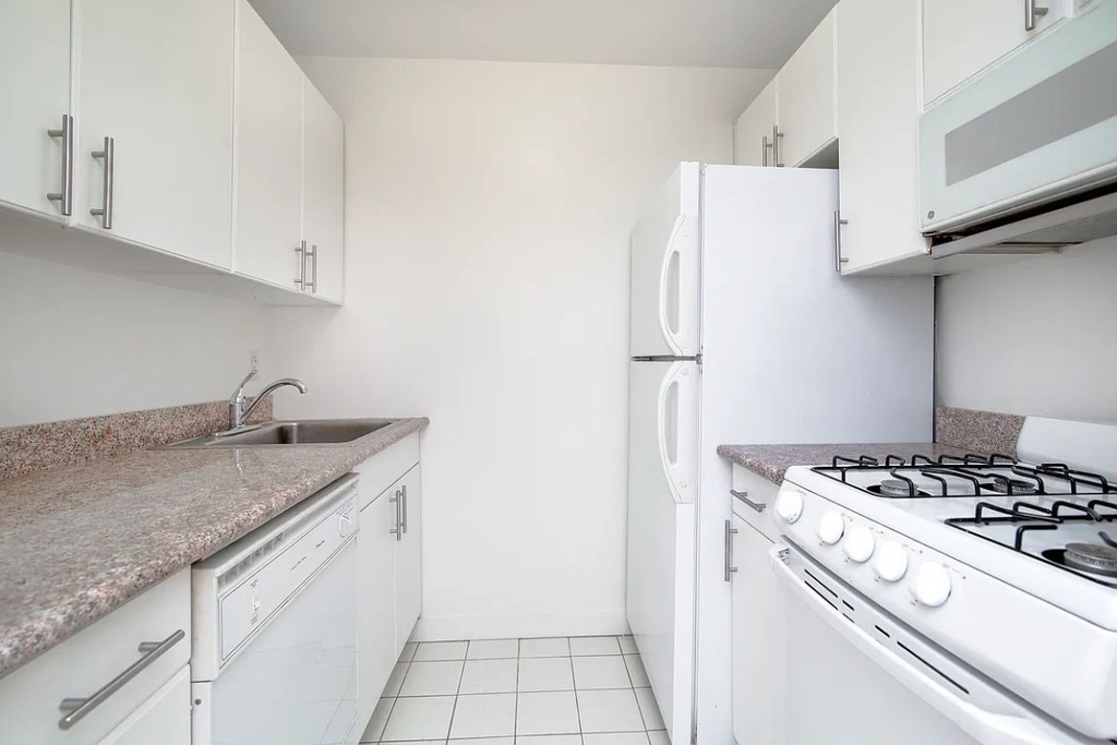 227 Mulberry Street - Photo 5
