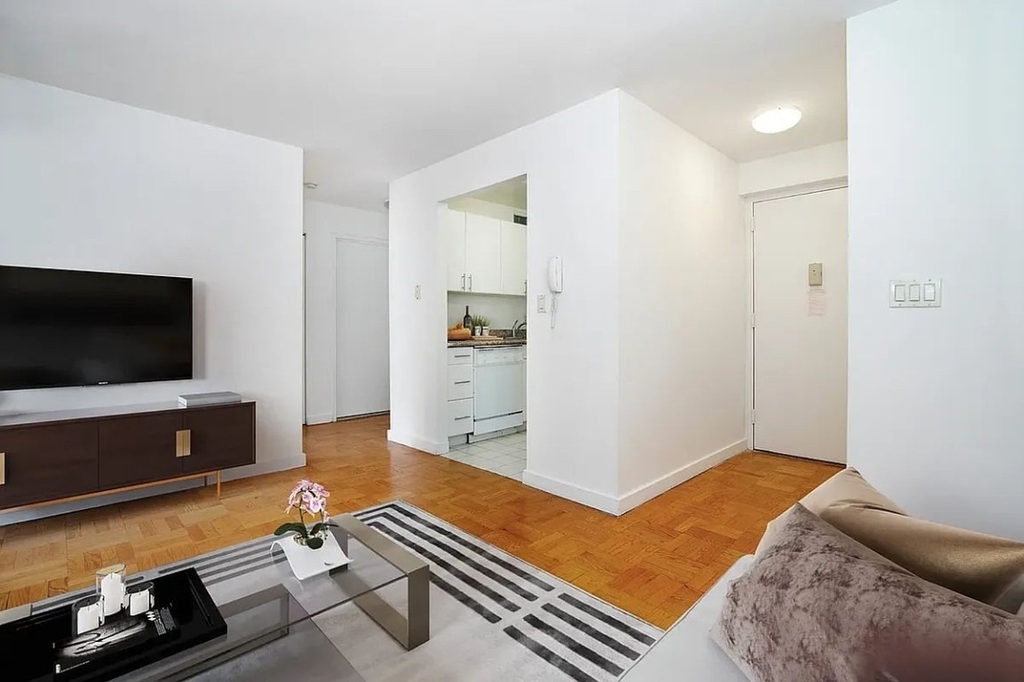 227 Mulberry Street - Photo 3