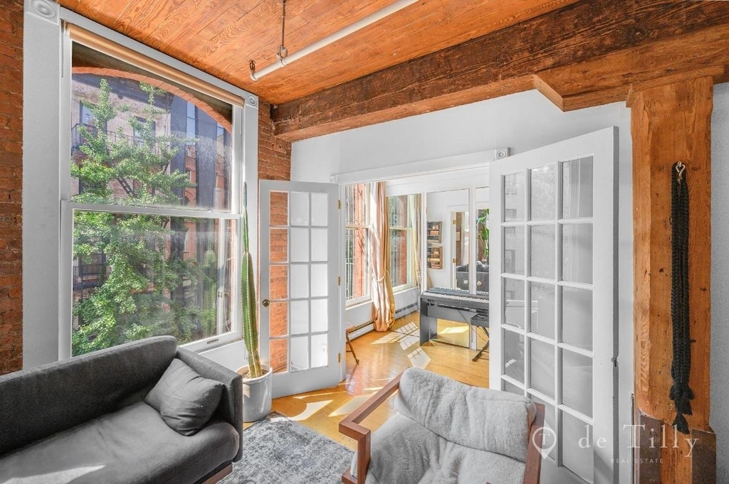 262 Mott Street - Photo 12