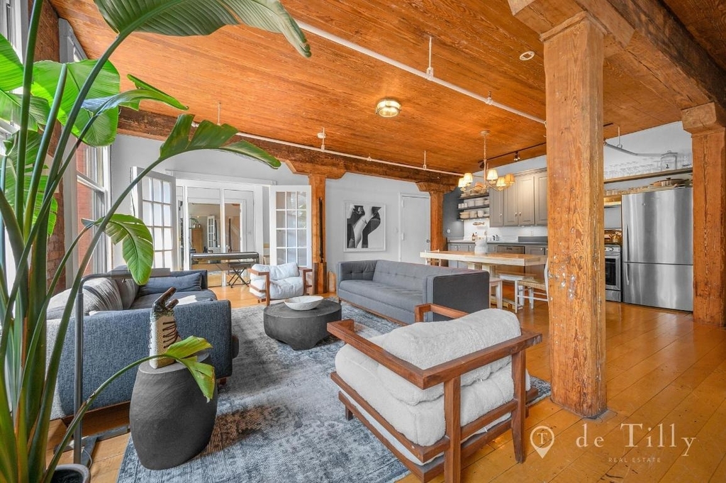 262 Mott Street - Photo 0
