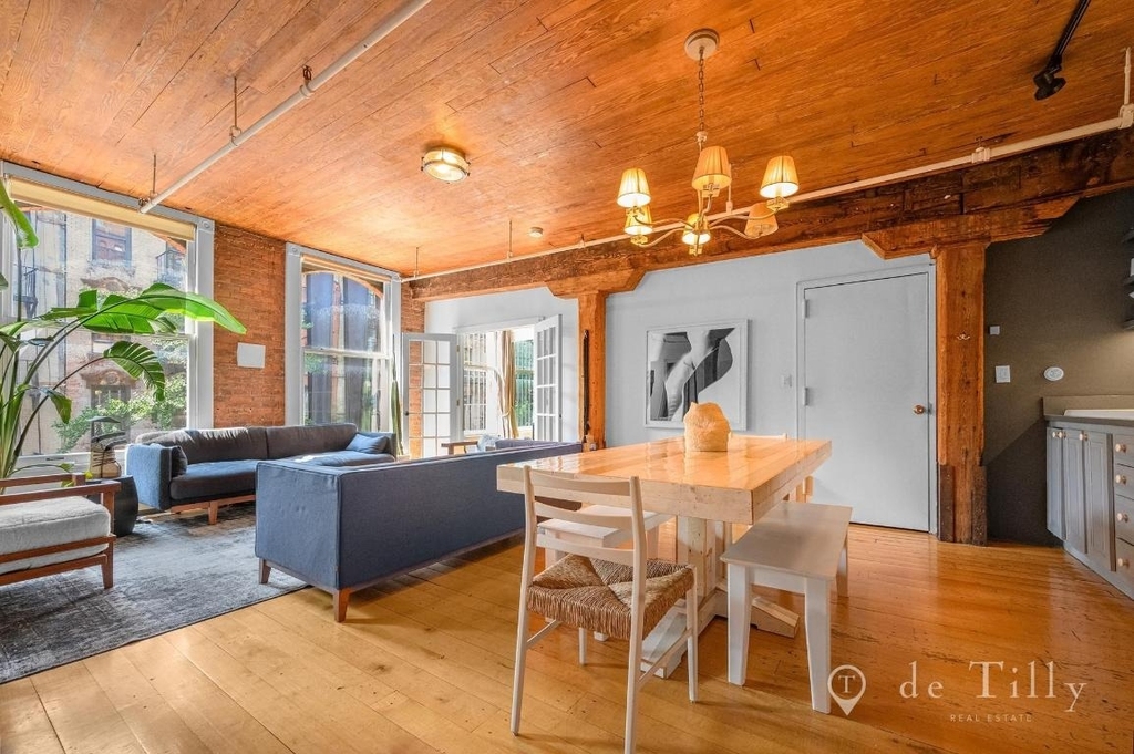 262 Mott Street - Photo 9