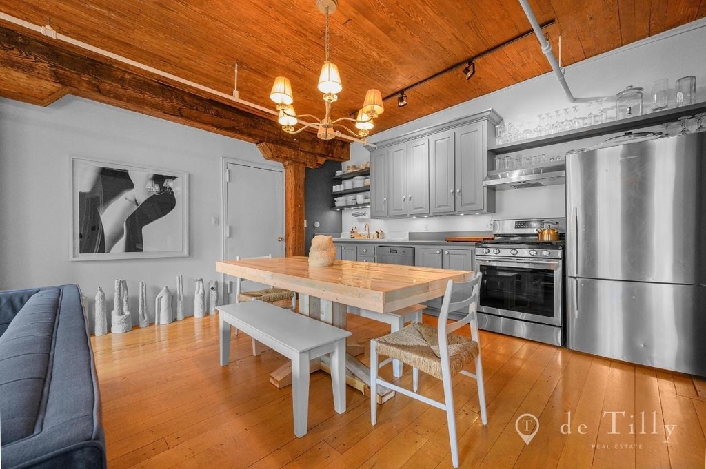 262 Mott Street - Photo 10