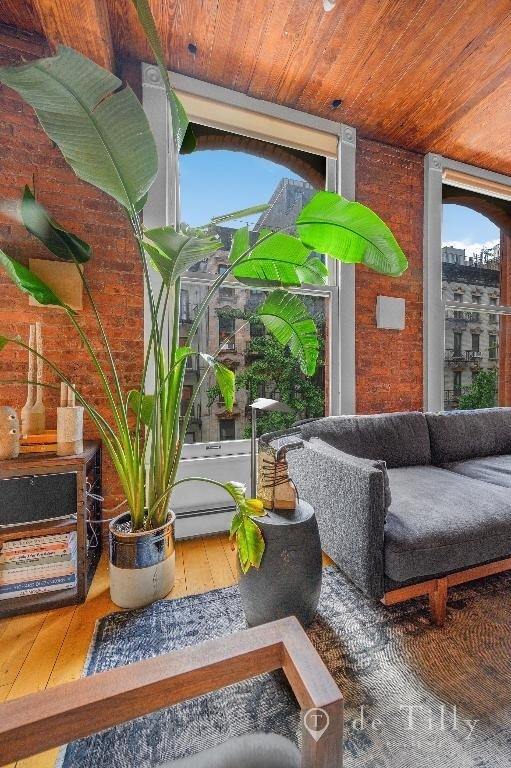 262 Mott Street - Photo 13