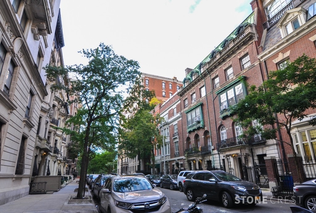 304 W 92nd Street - Photo 5