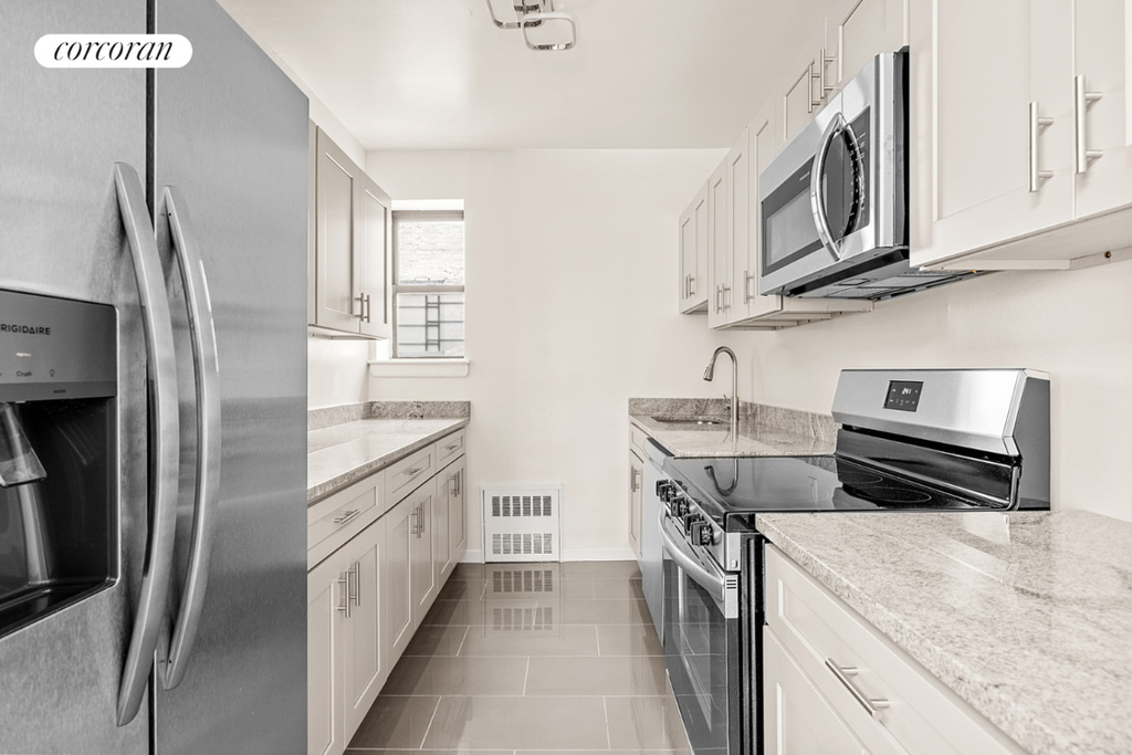 70 Patchen Avenue - Photo 5